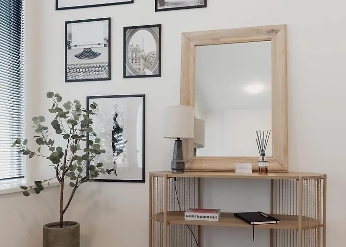 Boutique Loft 3 Units * 提耳堡