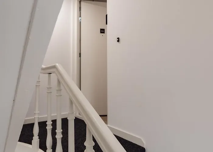 Boutique Loft 3 Units 提耳堡