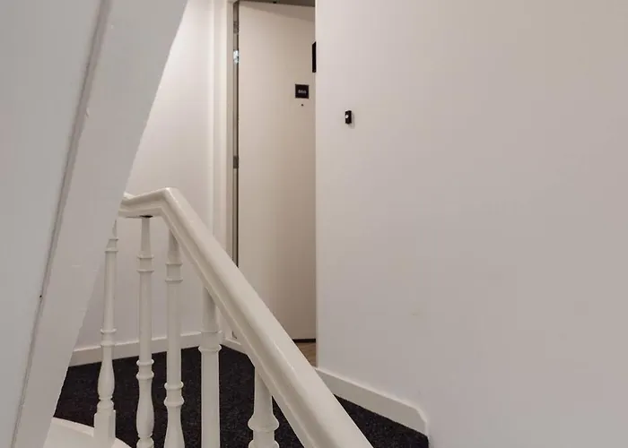 Boutique Loft 3 Units * 提耳堡